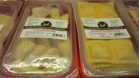 Pasta fresca dal il melogranofrutta