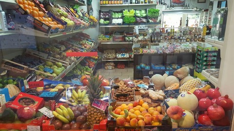Veduta del negozio ilmelogranofrutta